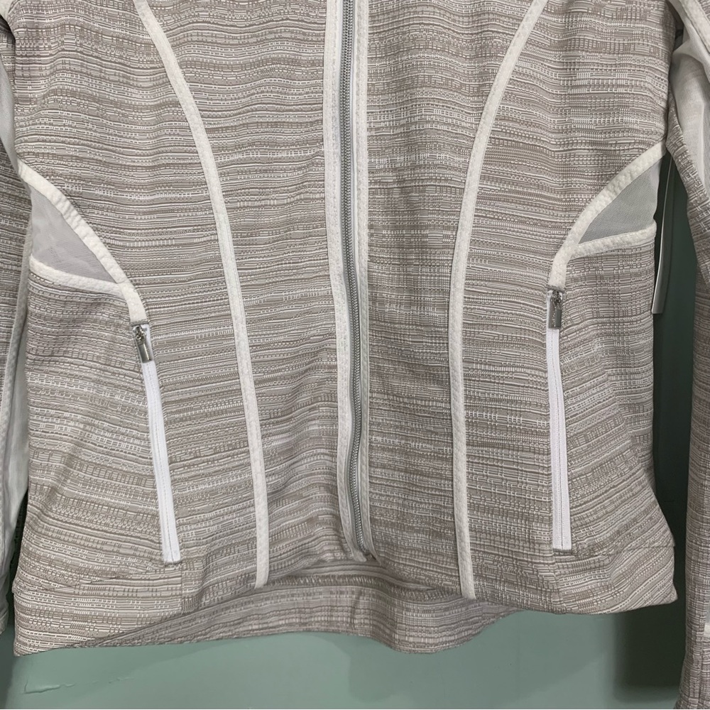 Athleta Elation Jacket Qual Medium 291952 Powervita Cream - Picture 4 of 10